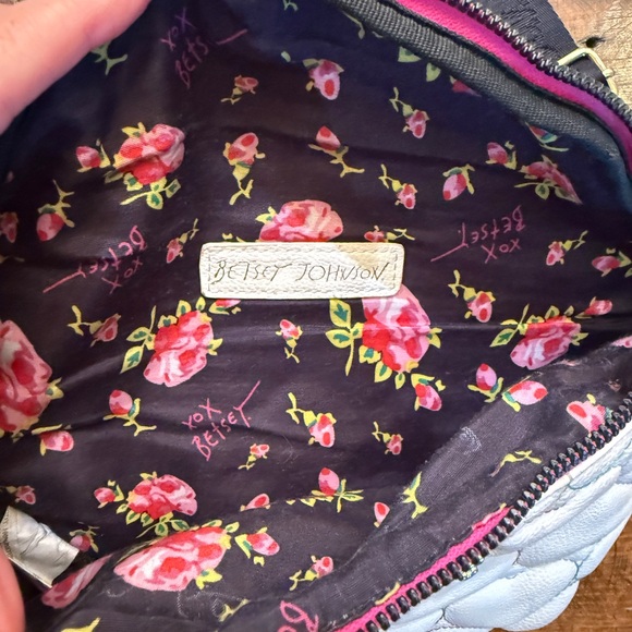 Betsey Johnson Multicolor Heart Crossbody Bag - Picture 2 of 6